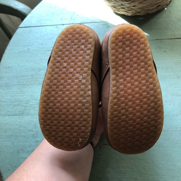 Adelisa and co. - Picture 2 of 3